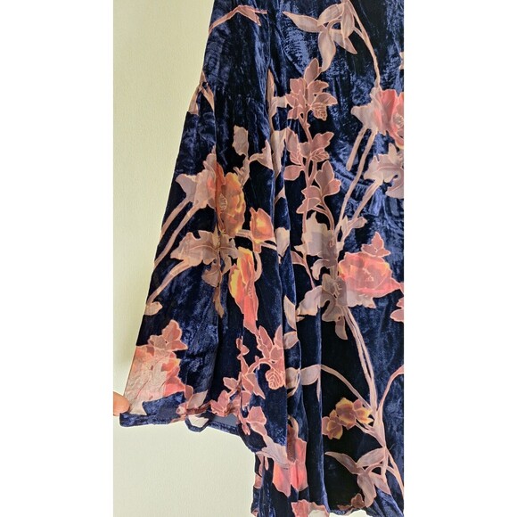 LOVERICHE Dark Floral Velvet Burnout Knee Length Tunic Top Sz M Boho Western - Picture 5 of 12